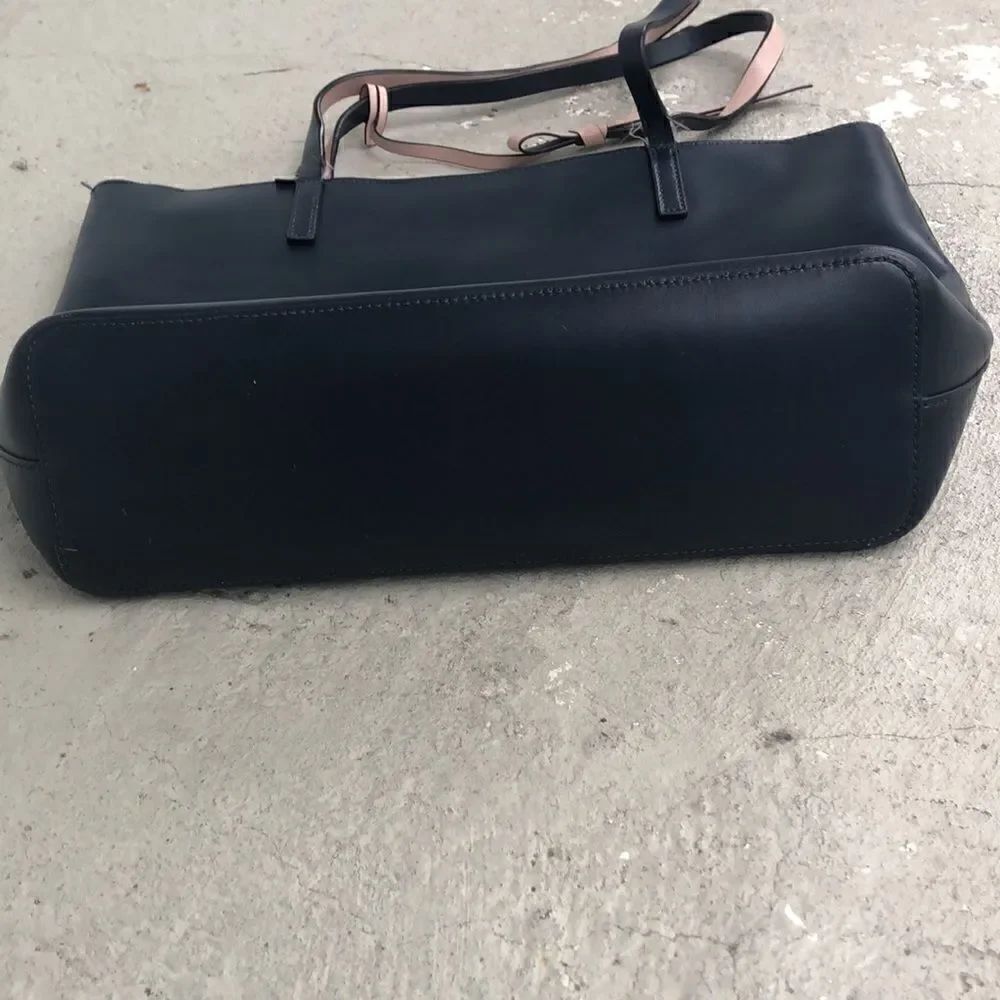 Kate spade  tote - Picture 4 of 8